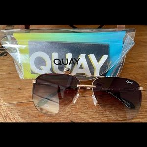 Quay Sunglasses NEW “The Playa” in blk fade
